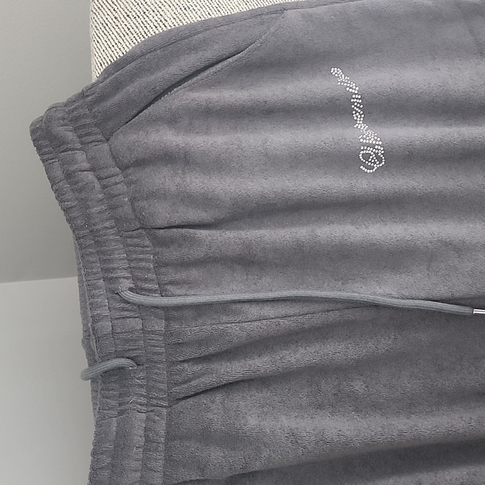 Velour set! - Picture 6 of 6